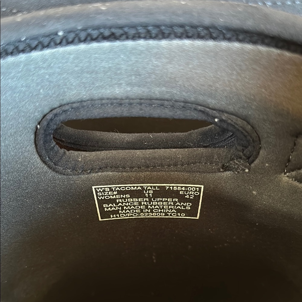 Bogs Waterproof Boots - Picture 5 of 5